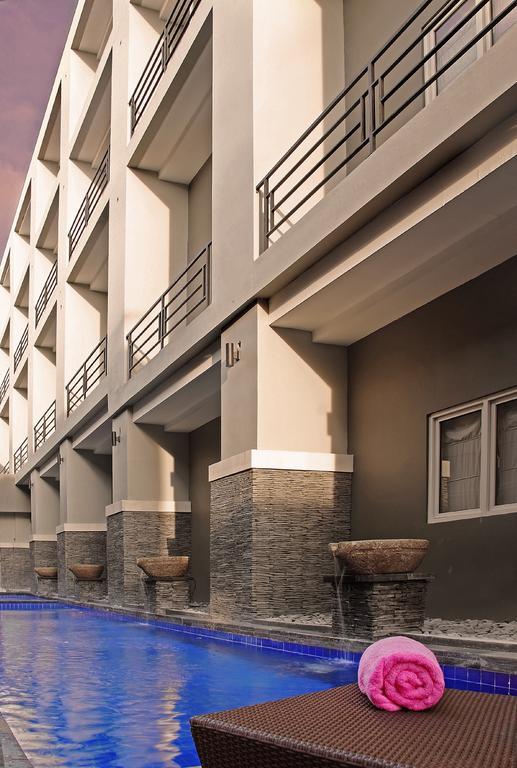 Inna 8 Lifestyle Hotel Denpasar Ngoại thất bức ảnh